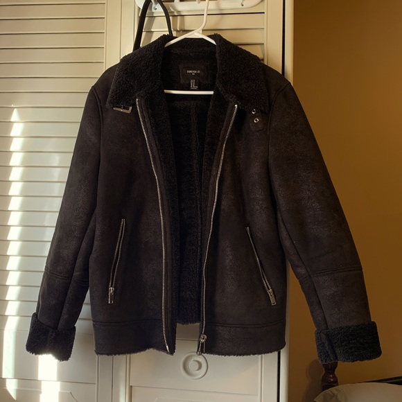 UNISEX MEDIUM BLACK MOTO FAUX FUR JACKET F21 - Picture 1 of 1